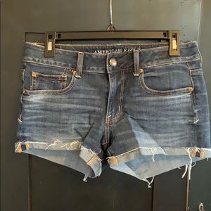 American Eagle jean shorts - Size 6